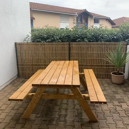 A Deux Pas De La Mer, - 4 Pers. - Terrasse Et Parking Inclus - Fr-1-319-447 *